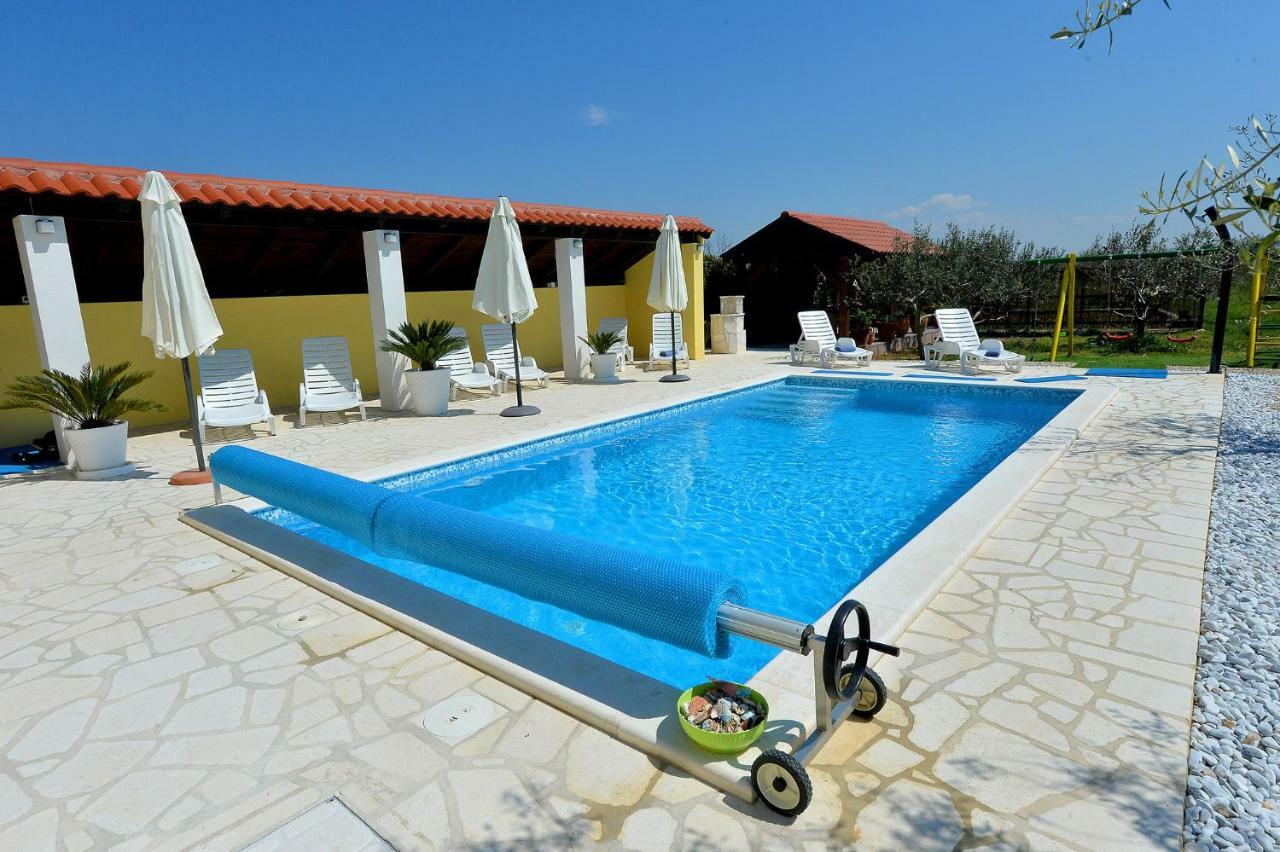 Apartment House Simoni With Pool, Zadar County Privlaka  Zewnętrze zdjęcie